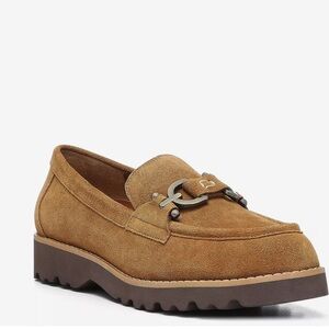 NWOT Donald Pilner Clio Tan Suede Loafers